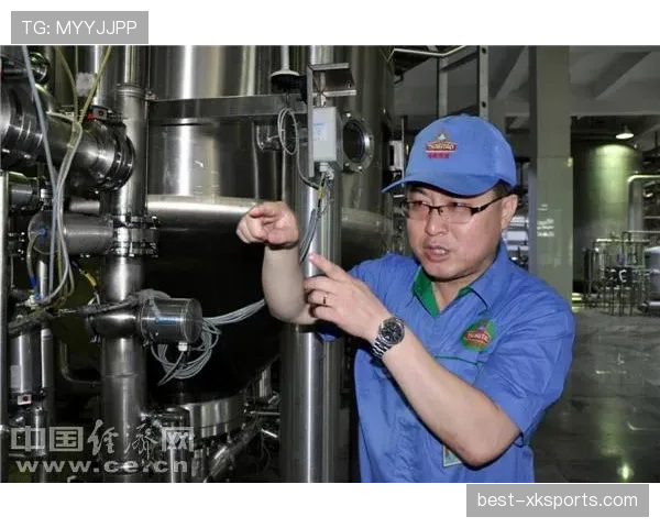 门线技术判定标准与裁判接收信号流程 门线技术判定标准与裁判接收信号流程